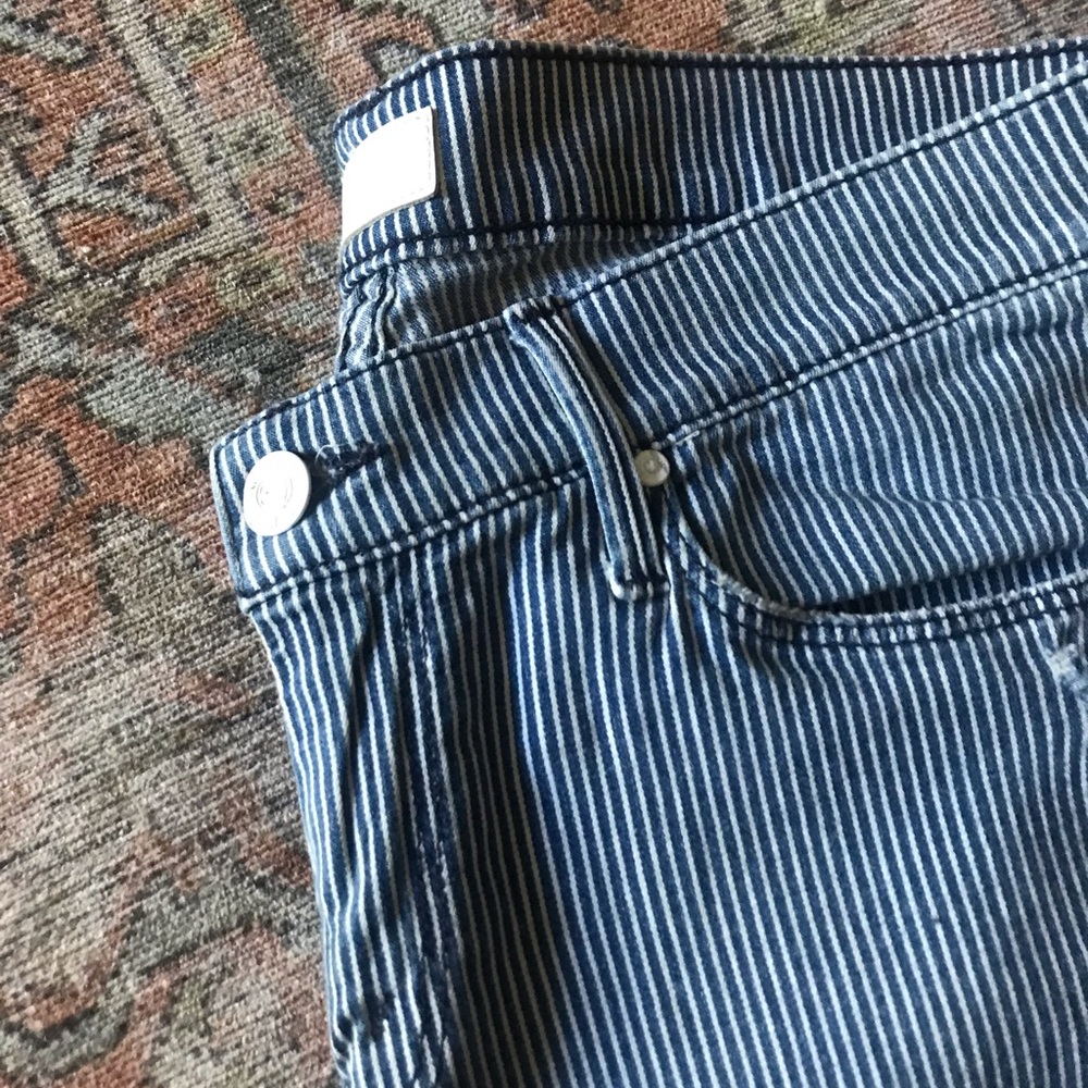 MOTHER distressed blue and white railroad skinny